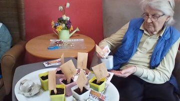 Inverness care home supports local community food bank